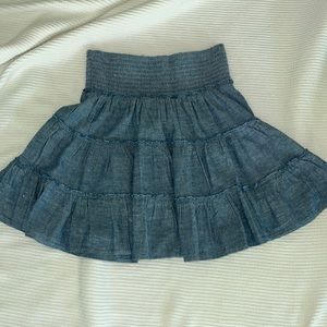 XS, AE pretty slowly skirt- never worn!